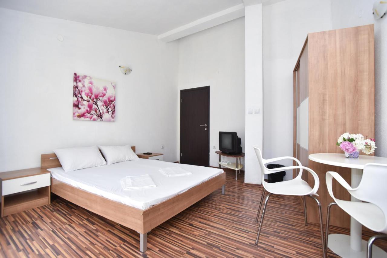 Apartments Bjelanovic Budva Luaran gambar